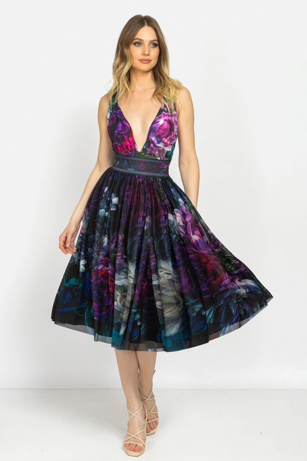 MESH SKIRT WITH ELASTIC WAIST AND VISCOSE LINING - PEONIES JIORO ПОЛА ОТ МРЕЖА С ЕЛАСТИЧЕН КОЛАН И ВИСКОЗНА ПОДПЛАТА - PEONIES JIORO