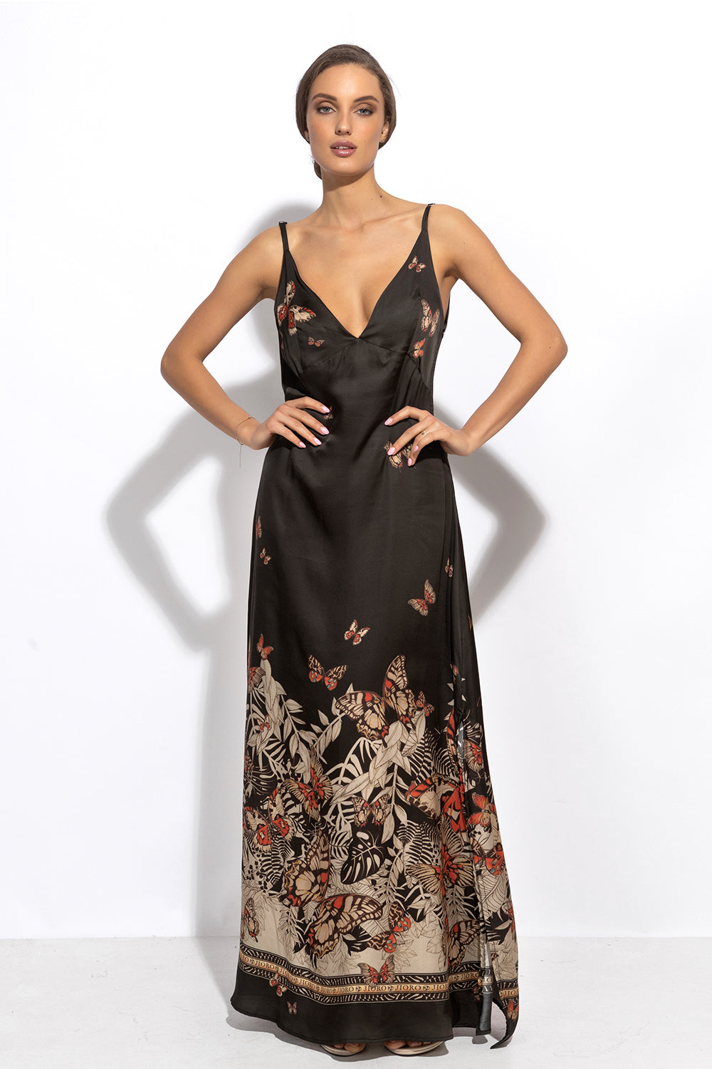 VISCOSE SLIP DRESS WITH OPEN BACK AND THIN STRAPS - MIDNIGHT BUTTERFLIES JIORO РОКЛЯ ОТ ВИСКОЗА С ОТВОРЕН ГРЪБ И ТЪНКИ ПРЕЗРАМКИ - MIDNIGHT BUTTERFLIES JIORO