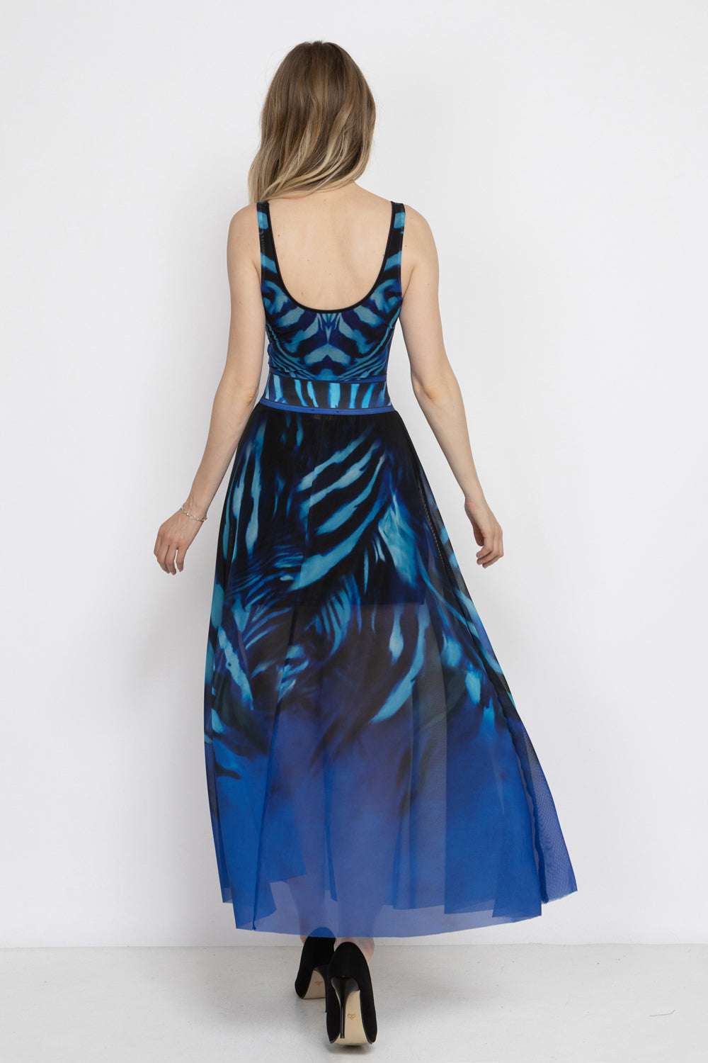 FLARED MESH SKIRT WITH MODAL LINING - SHADES OF BLUE JIORO ДЪЛГА ПОЛА ОТ МРЕЖА С ПОДПЛАТА ОТ МОДАЛ - SHADES OF BLUE JIORO