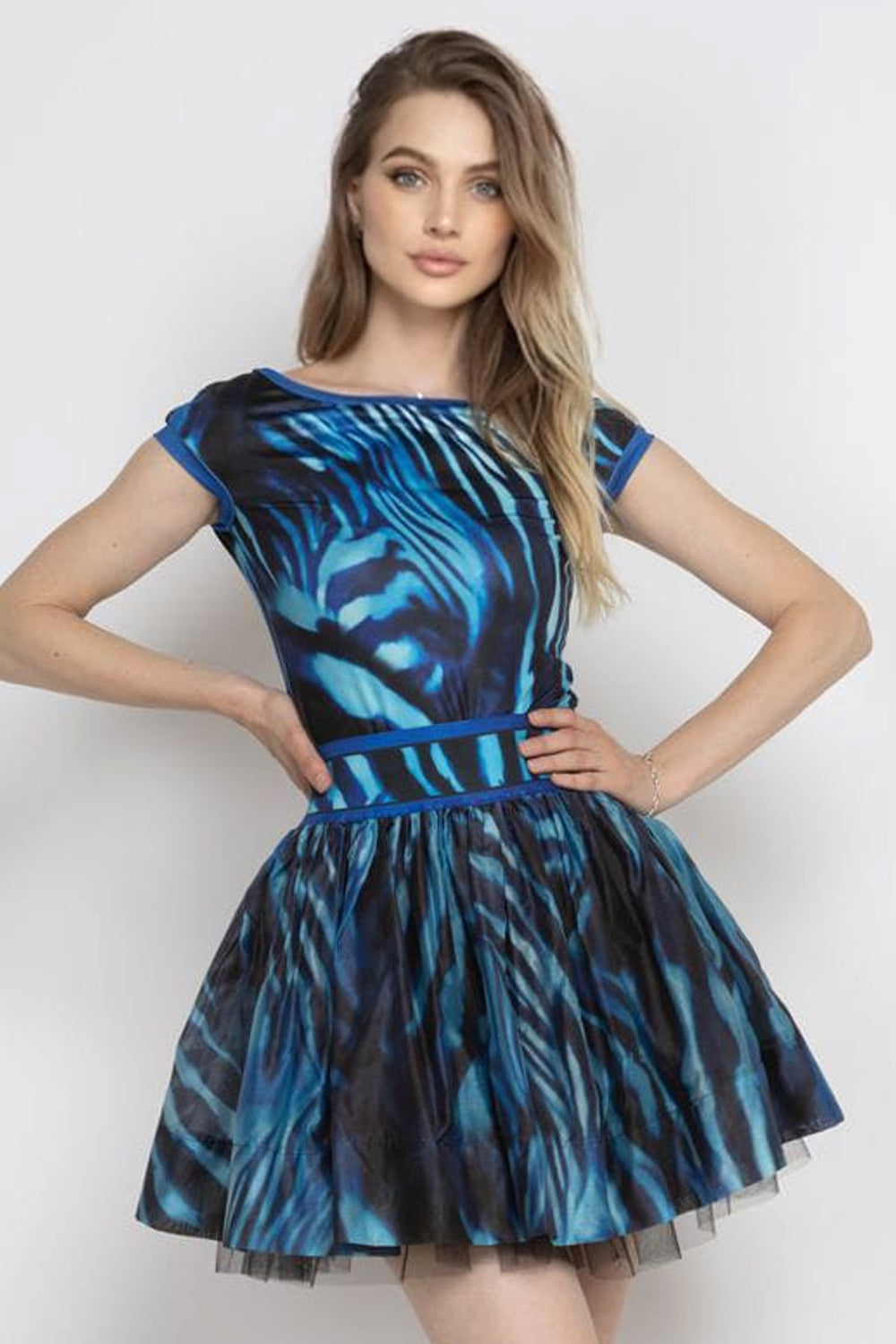 BASIC T-SHIRT - SHADES OF BLUE JIORO БЕЙСИК ТЕНИСКА - SHADES OF BLUE JIORO