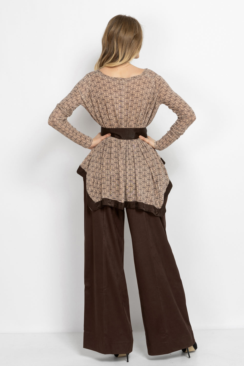 MODAL ASYMMETRIC TUNIC WITH BELT - MOCHA MOUSSE LOGO JIORO MODAL ASYMMETRIC TUNIC WITH BELT - MOCHA MOUSSE LOGO JIORO