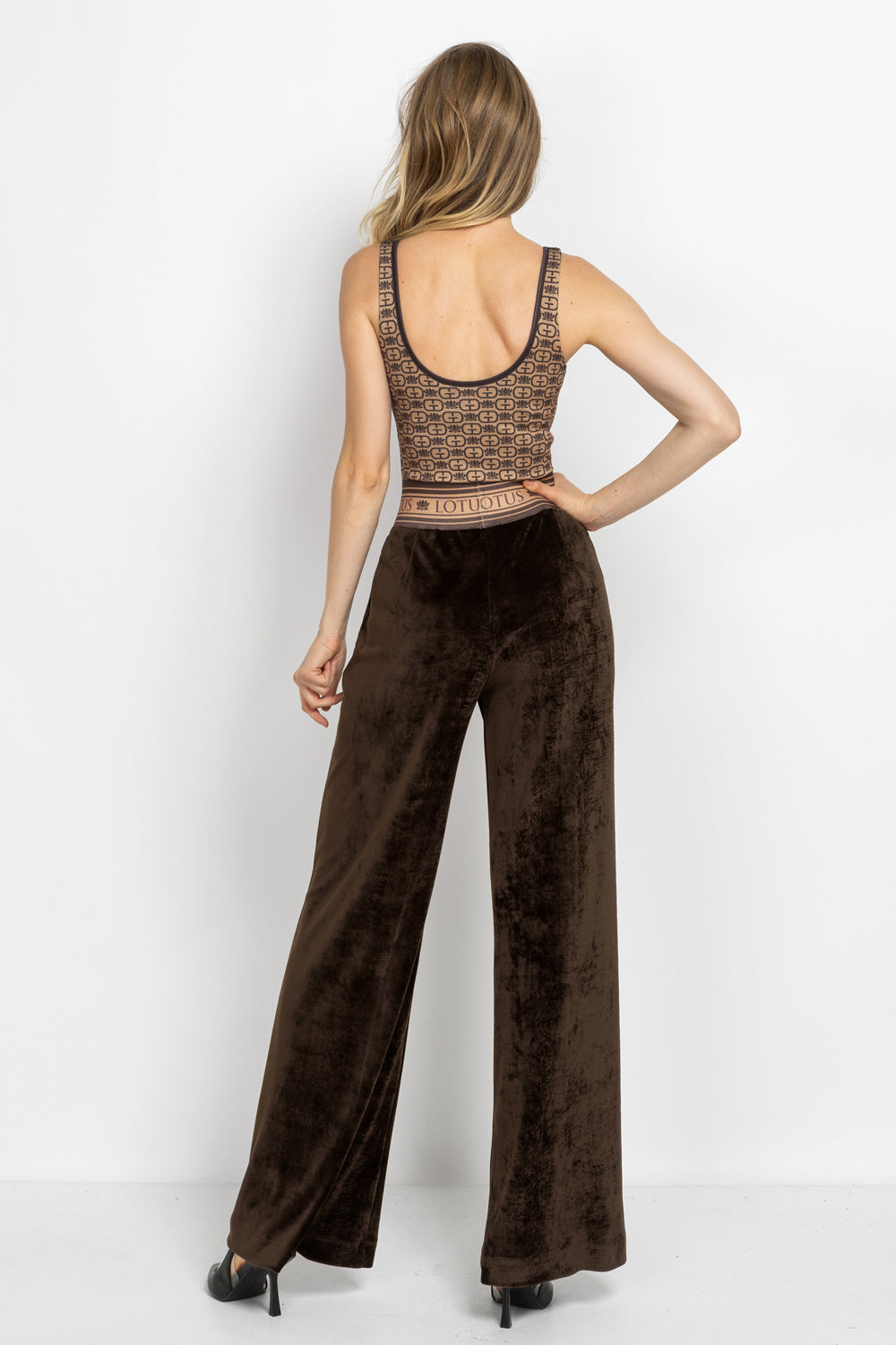 TRUFFLE VELVET WIDE-LEG PANTS WITH MOCHA MOUSSE LOGO WAISTBAND - ESSENTIALS