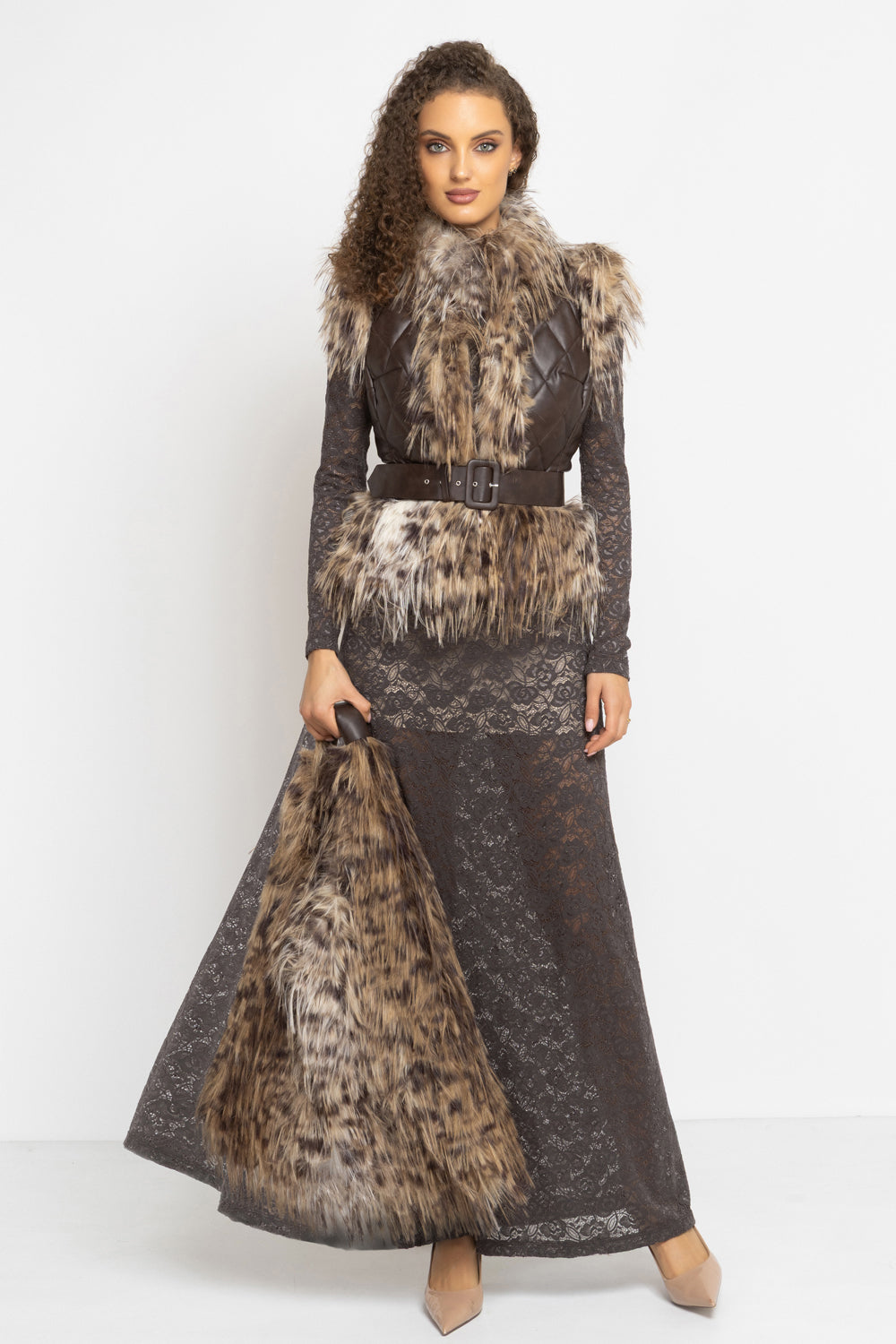 LEATHER-EFFECT GILET WITH SERVAL FUR TEXTURE - ESSENTIALS JIORO ЕЛЕК С ЕФЕКТ НА КОЖА И ИМИТАЦИЯ НА КОСЪМ SERVAL - ESSENTIALS JIORO