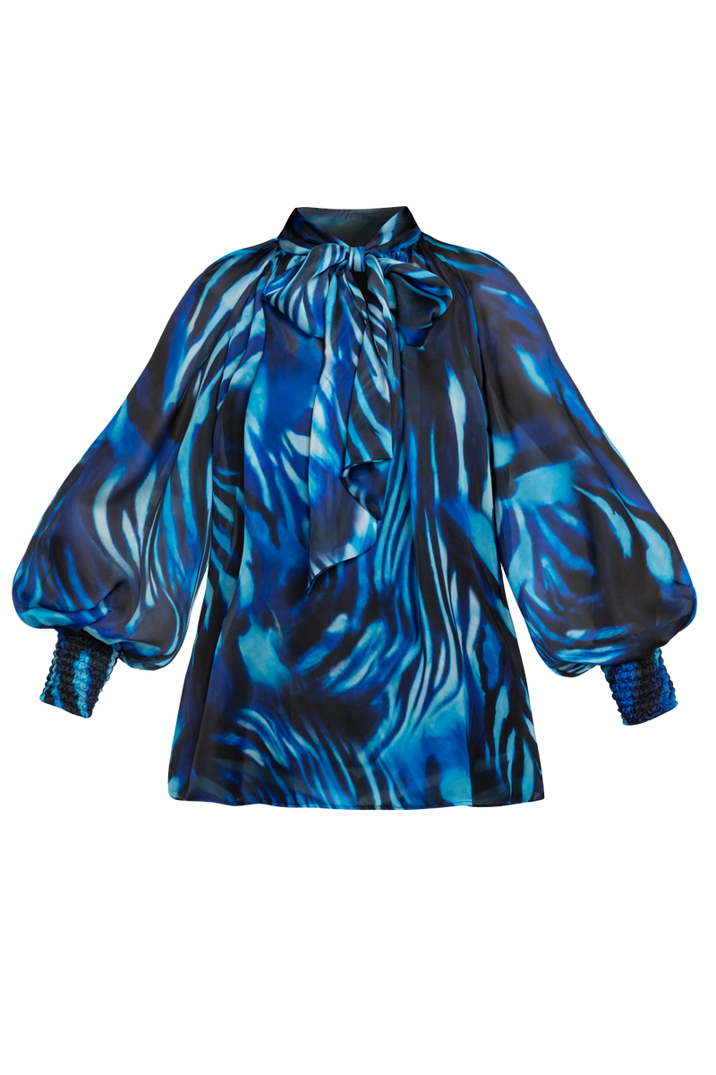 BOHEMIAN BLOUSE WITH PUFF SLEEVES AND TIE-FRONT COLLAR - SHADES OF BLUE JIORO БОХЕМСКА РИЗА ОТ ШИФОН С БОГАТИ РЪКАВИ И ВРЪЗКА - SHADES OF BLUE JIORO
