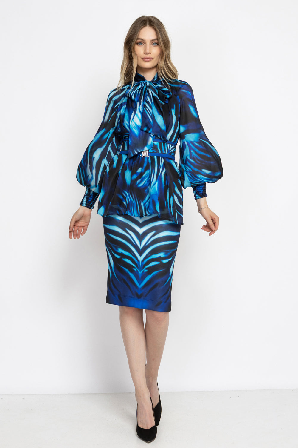 BOHEMIAN BLOUSE WITH PUFF SLEEVES AND TIE-FRONT COLLAR - SHADES OF BLUE JIORO БОХЕМСКА РИЗА ОТ ШИФОН С БОГАТИ РЪКАВИ И ВРЪЗКА - SHADES OF BLUE JIORO