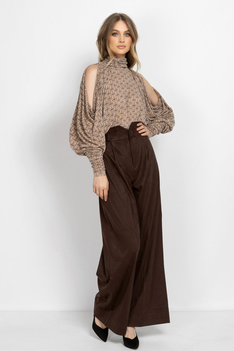 MODAL BATWING TURTLENECK TOP - MOCHA MOUSSE LOGO JIORO ТОП ОТ МОДАЛ С ПОЛО ЯКА И ПРИЛЕП РЪКАВ - MOCHA MOUSSE LOGO JIORO