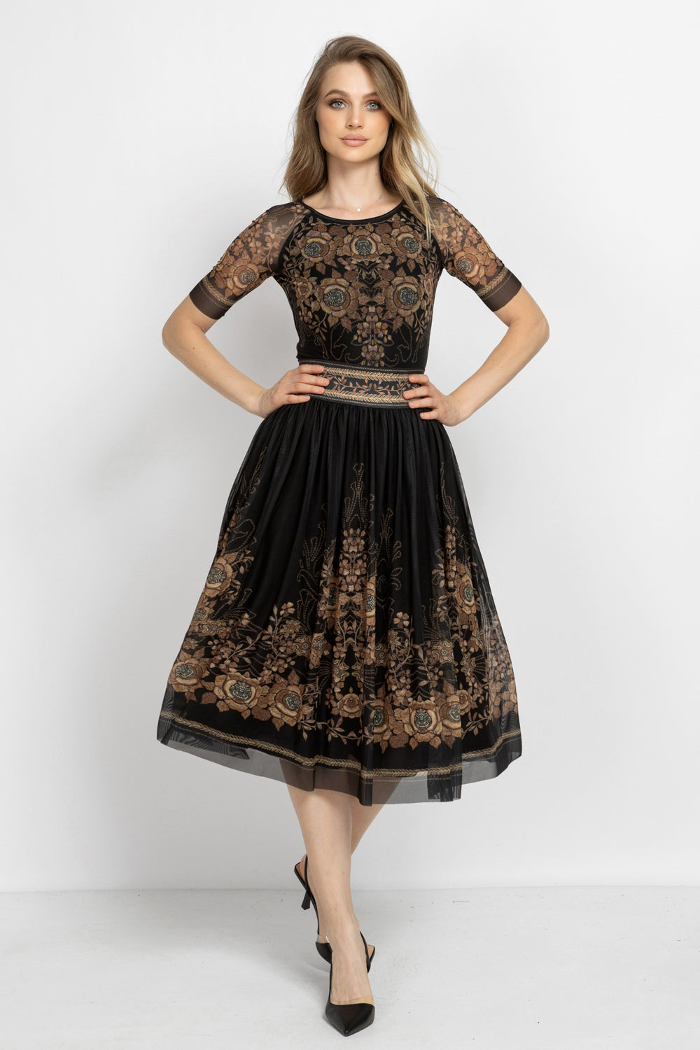 SHORT-SLEEVE MESH BODYSUIT WITH MODAL LINING - GOLDEN ROSES JIORO  МРЕЖЕСТО БОДИ С КЪС РЪКАВ И ПОДПЛАТА ОТ МОДАЛ - GOLDEN ROSES JIORO