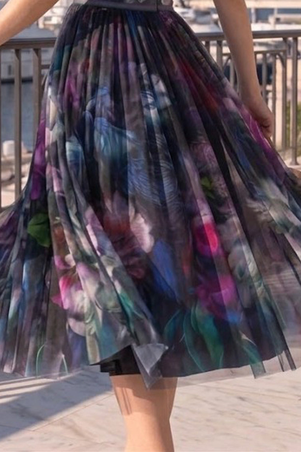 MESH SKIRT WITH ELASTIC WAIST AND VISCOSE LINING - PEONIES JIORO  ПОЛА ОТ МРЕЖА С ЕЛАСТИЧЕН КОЛАН И ВИСКОЗНА ПОДПЛАТА - PEONIES JIORO