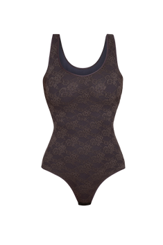 LACE BODYSUIT WITH DEEP SCOOP NECKLINE ESPRESSO - ESSENTIALS JIORO ДАНТЕЛЕНО БОДИ ПОТНИК С ДЪЛБОКО ОВАЛНО ДЕКОЛТЕ - ESSENTIALS JIORO